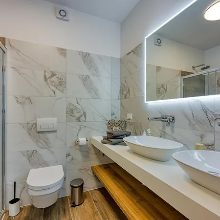 Casa Ella With Private Pool Poreč