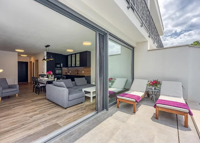 Casa Ella With Private Pool * Πόρετς