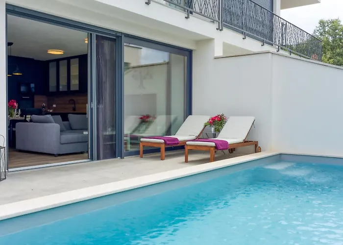 Casa Ella With Private Pool Διαμέρισμα *